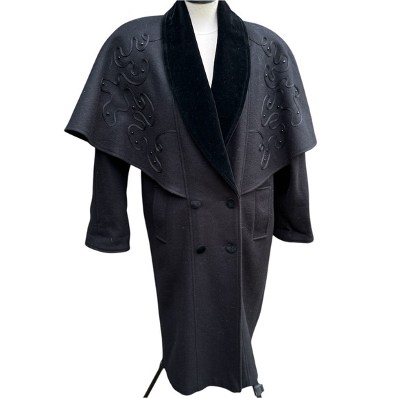 VTG BASILE Black VELVET CAPELET COAT Heavy Wool Size M/L Double Button VICTORIAN - Picture 1 of 11